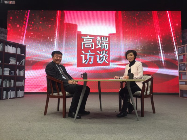高端访谈_副本.jpg