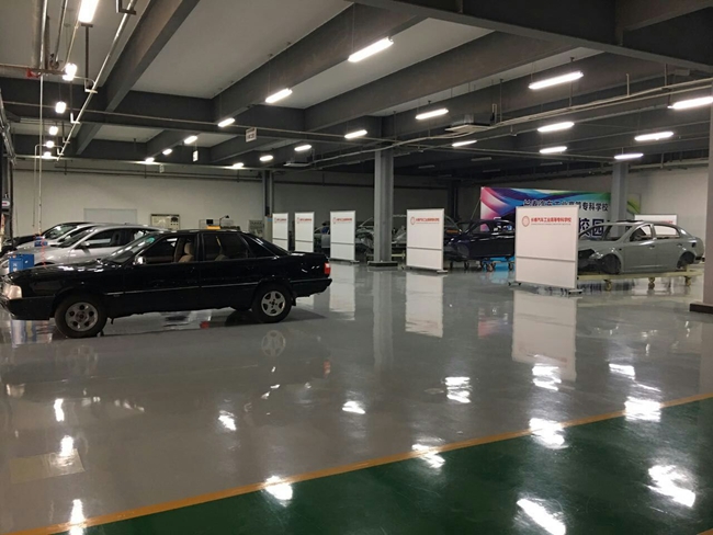 图3 整车实训区_副本.jpg