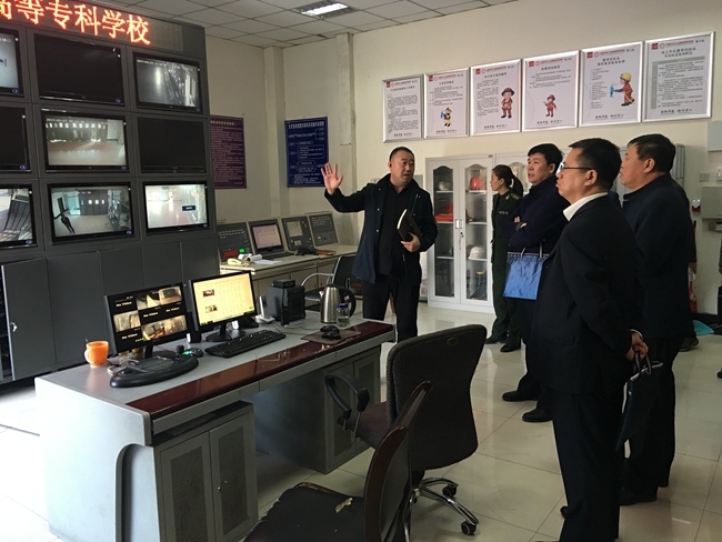 检查监控室_副本.jpg